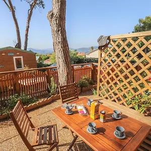 https://les-residences-et-bungalows-de-giens.fr-provencehotel.com