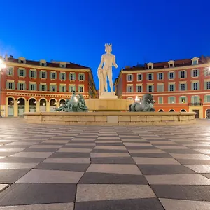 https://la-casa-reine-jeanne.fr-provencehotel.com